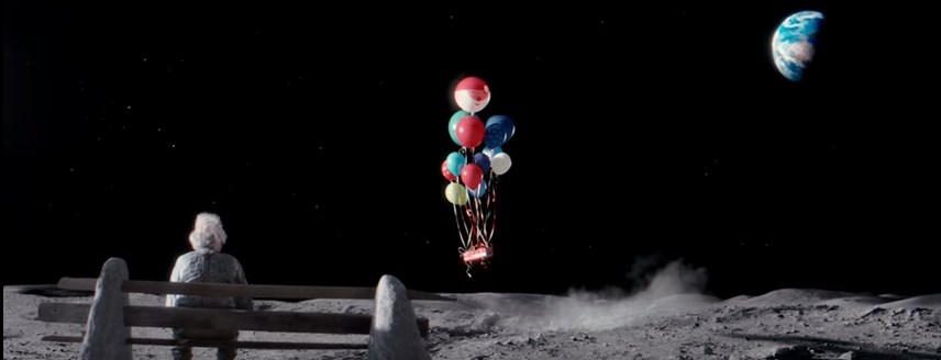 человек на луне рождественский ролик 8