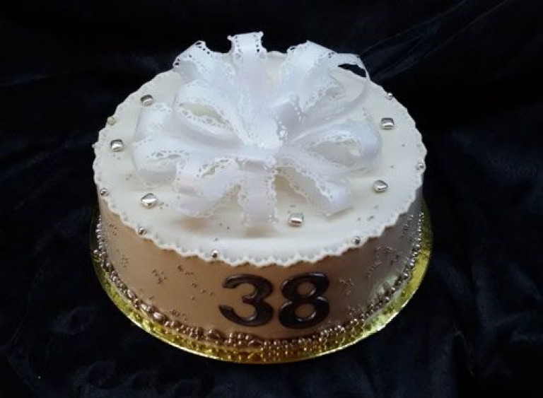Поздравление с 38 годовщиной. 38 Лет свадьбы. Торт на ртутную свадьбу. Торт 38 лет. Ртутная годовщина свадьбы.